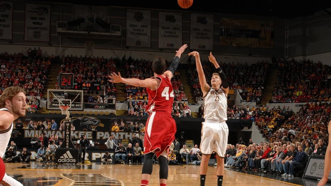 Wisconsin Badgers Women's Volleyball vs. Wisconsin-Milwaukee Panthers tickets at UW Field House